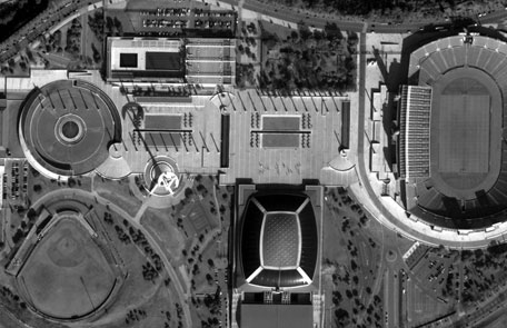 Vista de satèl·lit de l'Estadi Olímpic de Barcelona)